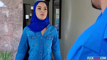 Maya Bijou Mini Arabic Makes A Deal