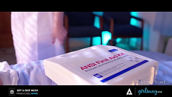 GIRLSWAY Whitney Wright Has A Strange 3-Way With Head Nurse Sarah Vandella