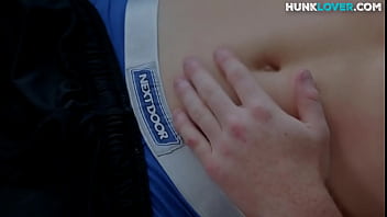 Freckled muscular amateur wanking dick in solo action