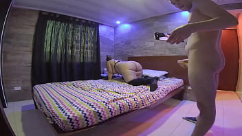 Grabo a mi Suegra follando en La fiesta de Fin de A&ntilde_o Asi Celebro el a&ntilde_o Nuevo en Medellin Colombia