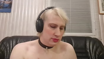 BambiChrista&#039_s Daily Training: Some Light BDSM Play and Deepthroating my Dildo