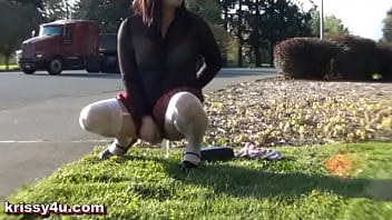 Transwoman Krissy4u VERY PUBLIC glass dildo play and cum in front of passing truckers, rv'_s and cars