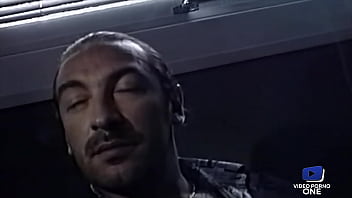 N&#039_J de Bahia, brunette coquine aux envies de hard