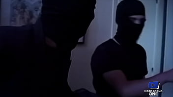 N'_J de Bahia, brunette coquine aux envies de hard