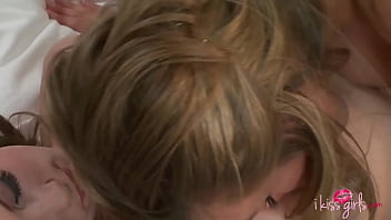 Tribbing Duo Kennedy Leigh And Shae Snow Pussy Fuck In Hotel Room!