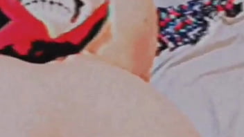 Solita en casa esperando que llegue mi amante para que me llene de leche