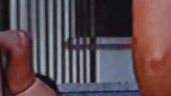 Solita en casa esperando que llegue mi amante para que me llene de leche