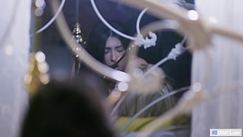 I need my best friend because I'_m afraid alone - Jane Wilde and Jessie Saint