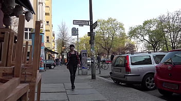 Berlin bar : no money, girl must pay with a facial