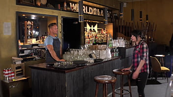 Berlin bar : no money, girl must pay with a facial