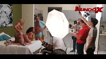 Behind the scenes - They invite a trans girl and get fucked hard in the ass MUNDOXXX.COM
