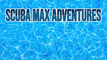 SMAE4: TOKYOLYNN MAKES HERSELF CUM UNDERWATER WITH HER FINGERS AND A VIBRATOR