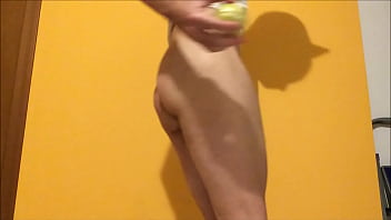 Deep training with two tennis balls and... (standing position)