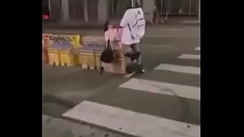 En plena calle voyeur