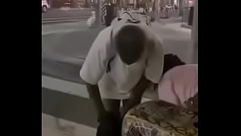 En plena calle voyeur