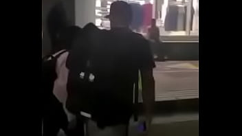 En plena calle voyeur