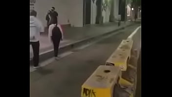 En plena calle voyeur