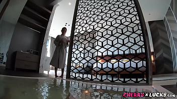 My sexy girlfriend suck dick in jacuzzi