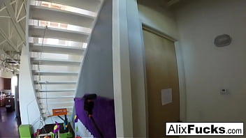 Surreal Swing solo with Alix Lynx in her daisy dukes