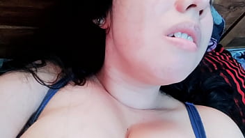 Solita con ganas de culiar (qui&eacute_n me quiere meter la verga )