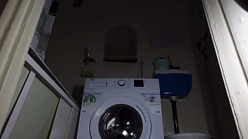 Amateur Sex Video in the Bathroom with a Neighbor