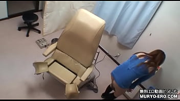 ワイセツ婦人科医の過剰診察記録　#File04　～微乳OLのイチカさん　下腹部痛～