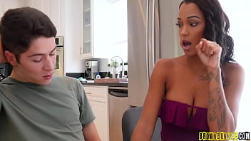 Harley Dean Her New Boyfriend Over For Dinner