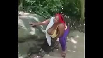 Blacknplenty.com. Busty GH 46M