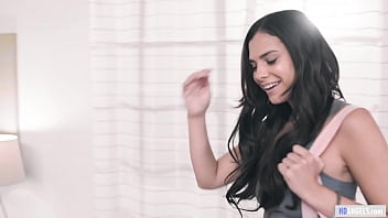 Harley Haze makes Silvia Saige and Kuleana having lesbian sex