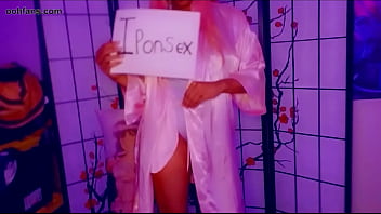 african black ebony shy solo lonely babe displays nude for