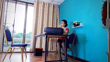 SEXRETARY Secretary shows pussy Security camera under office desk