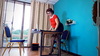 SEXRETARY Secretary shows pussy Security camera under office desk
