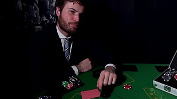 Bande annonce | Un gangster soumet un autre gangster pendant une partie de poker| Gaysight.com