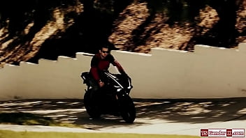 Trans vampire Lianna Lawson barebacked