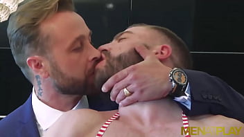 MENATPLAY Hunky Businessman Frank Valencia Fucks Diego Reyes