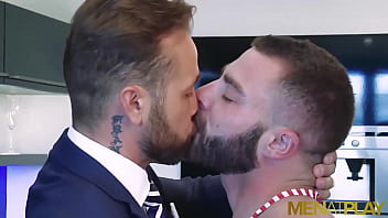 MENATPLAY Hunky Businessman Frank Valencia Fucks Diego Reyes