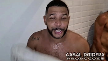 Bastidores da grava&ccedil_&atilde_o com a lesbica safada gostosa e namoradinha novinha na suruba com os amigos - Leo Ogro - Antonyvtt - Agatha Kent