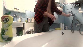 Lena Rose downblouse while cleaning bathtube