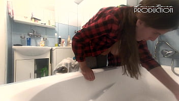Lena Rose downblouse while cleaning bathtube