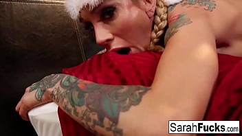 Sarah fucks Nat Turnher on Christmas eve
