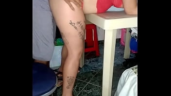 me caliento viendo los videos de mi vecina arrecha luego le ofrezco dinero por sexo con lustylatinasex