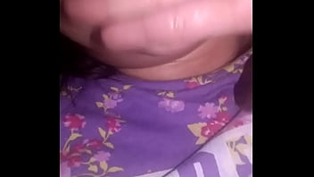 me caliento viendo los videos de mi vecina arrecha luego le ofrezco dinero por sexo con lustylatinasex