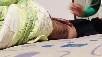 ORADOR DE RUA METENDO NO CUZINHO DA SAFADA NO MEIO DA RUA