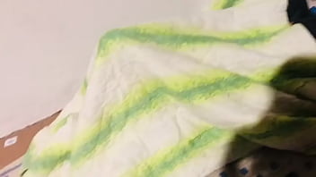 ORADOR DE RUA METENDO NO CUZINHO DA SAFADA NO MEIO DA RUA