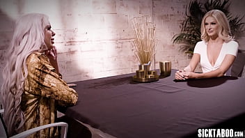 Hot boss with nice big tits Elle seduced by a sexy blonde lesbian teen Emma Hix