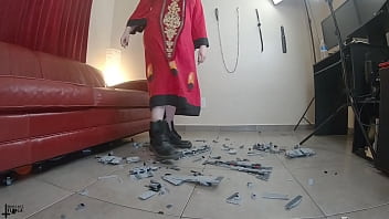 BTS Giantess Empress Destroys Star Destroyer
