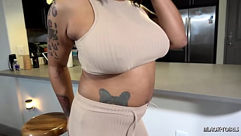 BLACKTGIRLS.COM: Busty &amp_ Beautiful Dlondonn