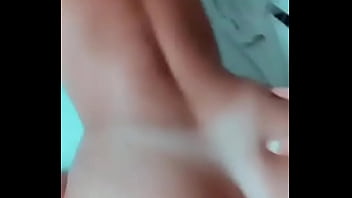 Fue a darse su vacuna y se la dieron con la jeringa de carne