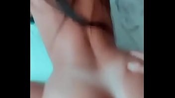 Fue a darse su vacuna y se la dieron con la jeringa de carne