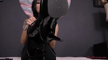 Your Wife Cheats on You With the Pizza Guy - Cuckold - Avery Black